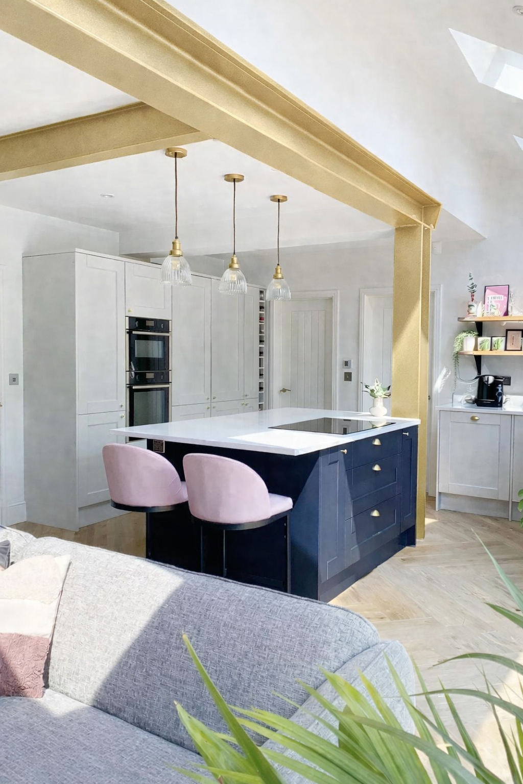 Colour Centre Metallics Light Gold No.7