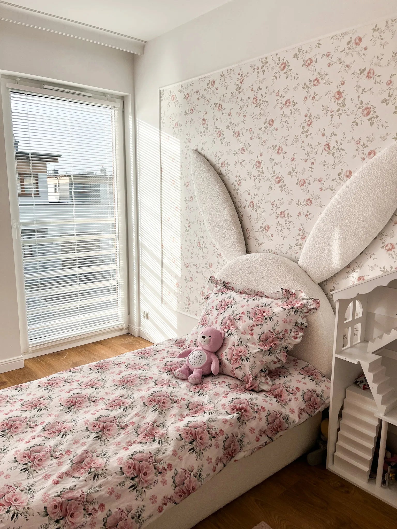 Mardom Decor Cornice MD111