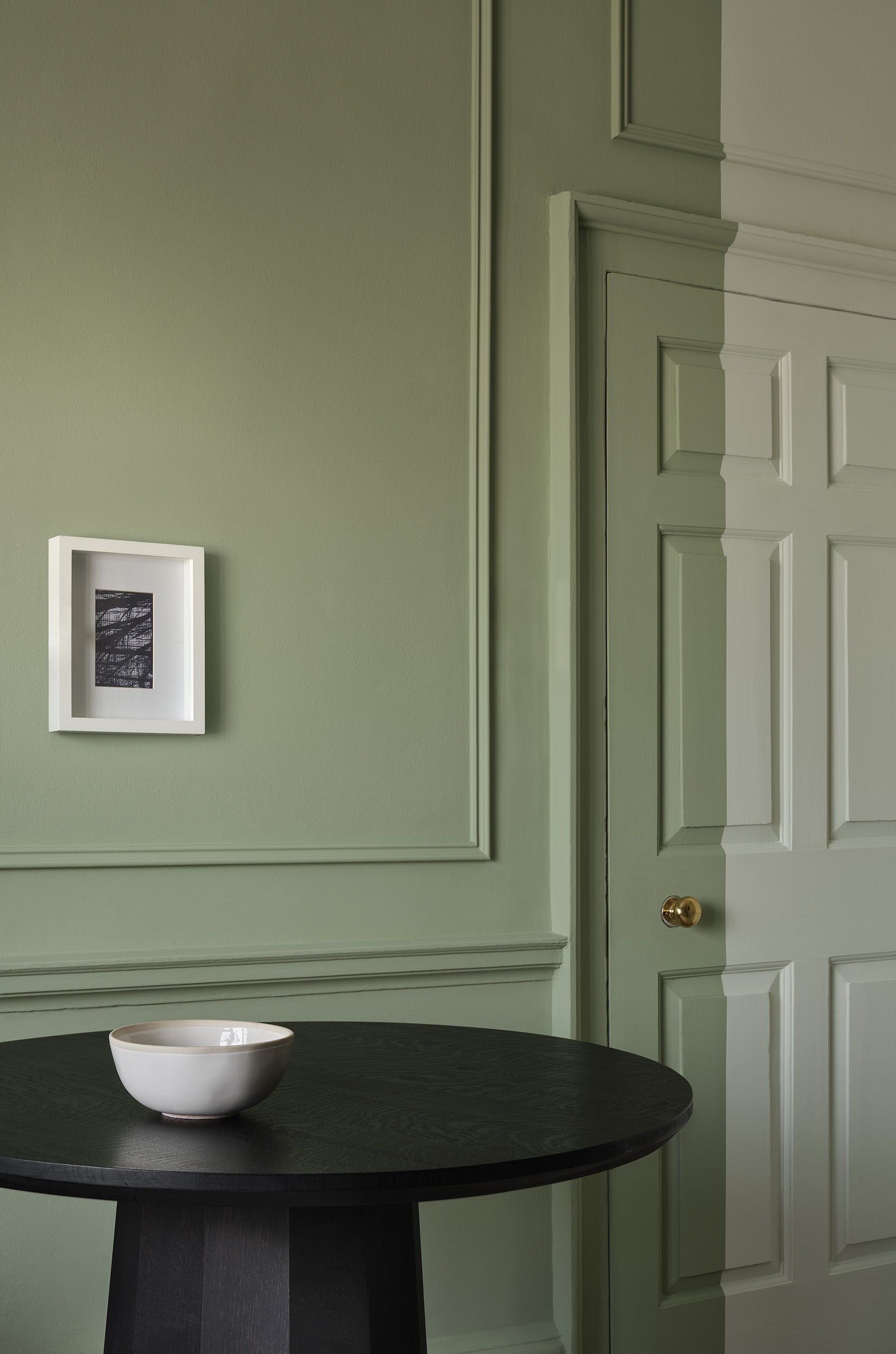 Paint & Paper Library Sprig V 705